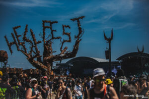 Entre chaleur, musique et humanité : Une édition brûlante du Hellfest 2025